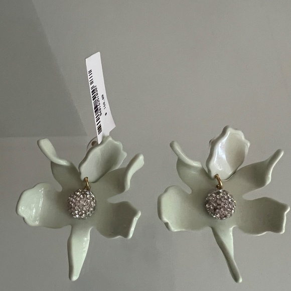 LELE SADOUGHI Small Crystal Lily Mint Earrings - Picture 6 of 11